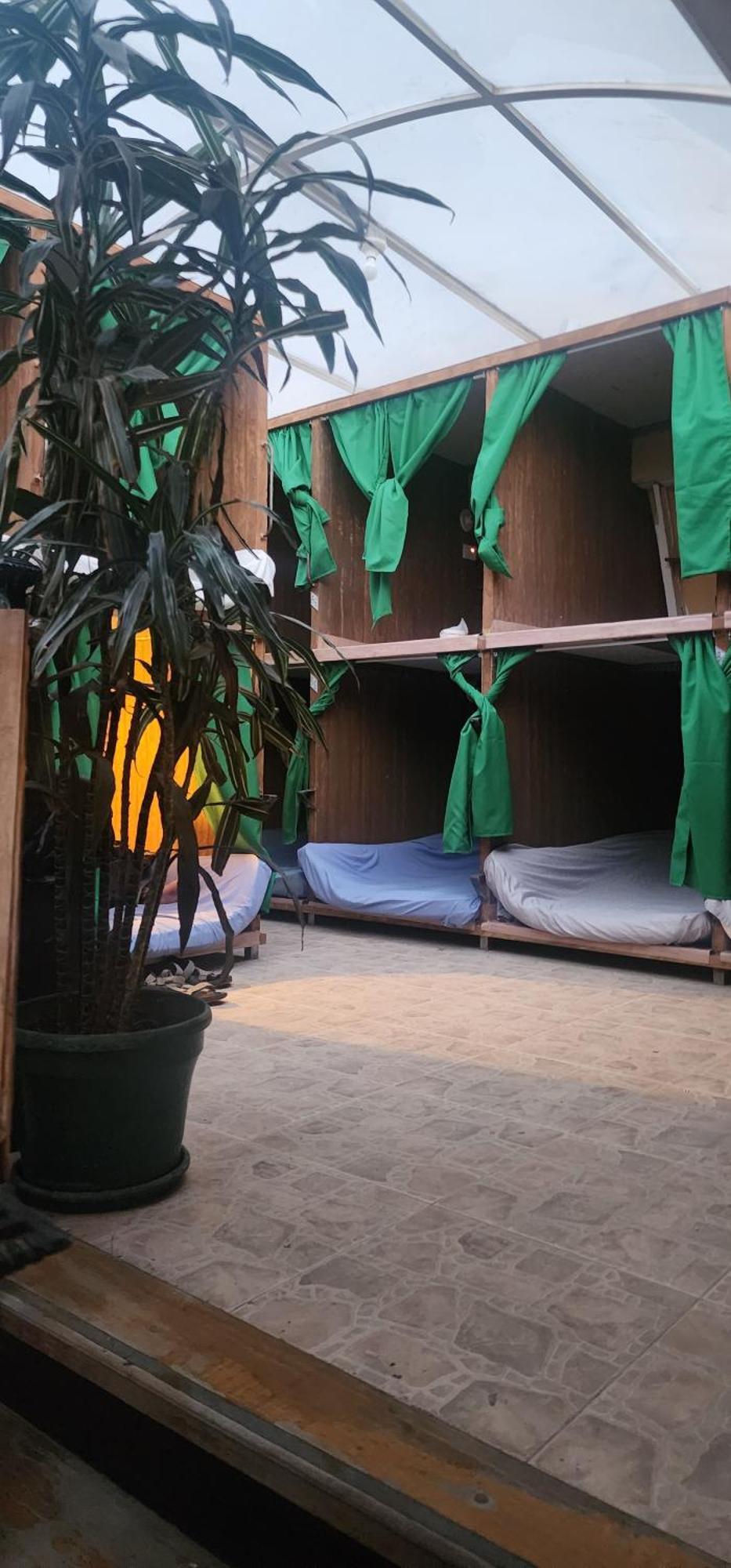 Portelli Hostal Zona G- Para Extranjeros Bogota Bilik gambar