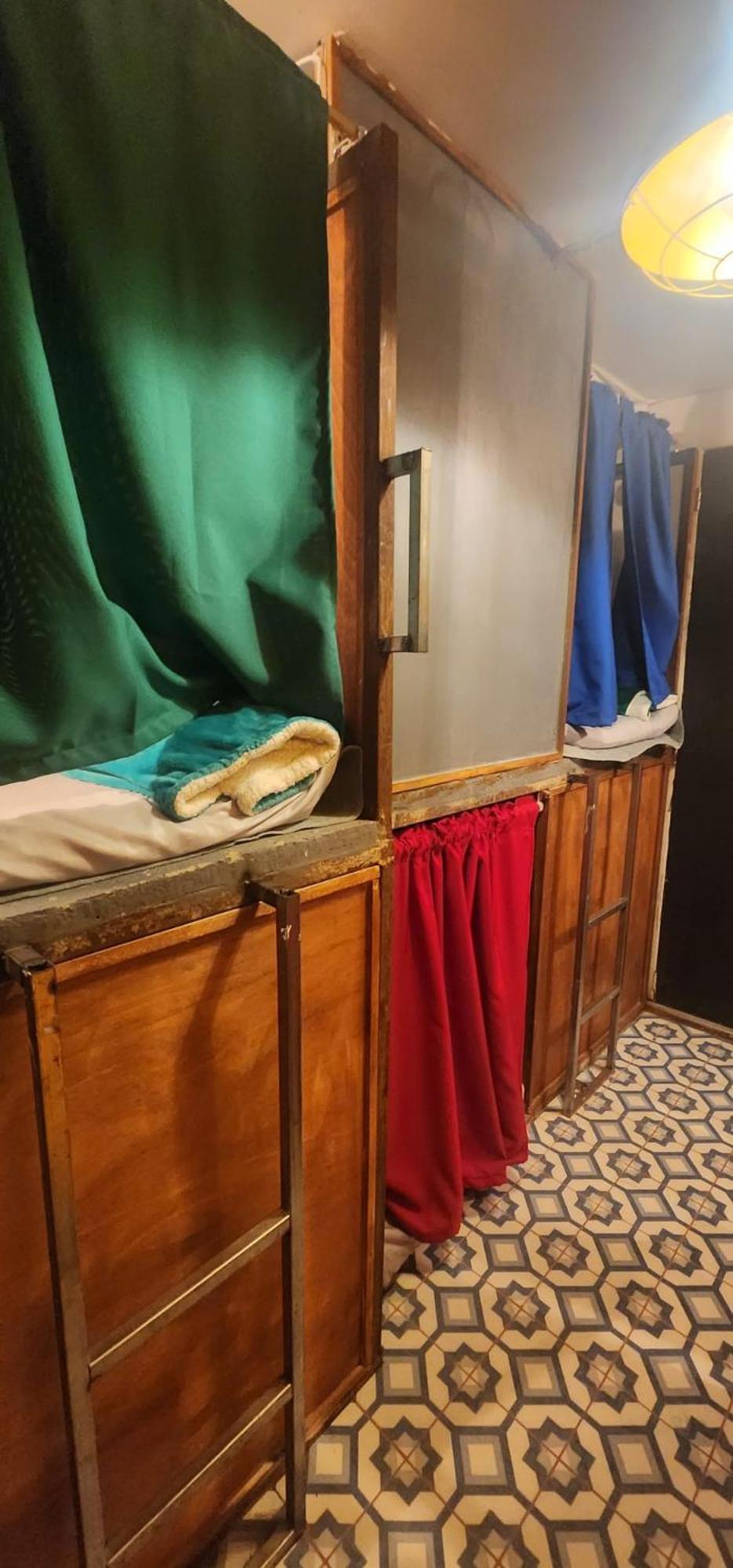 Portelli Hostal Zona G- Para Extranjeros Bogota Luaran gambar