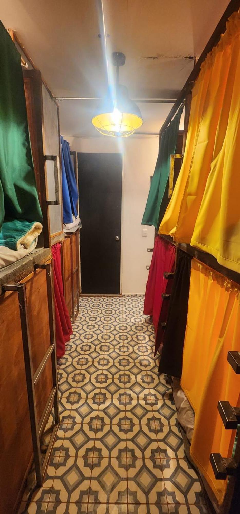 Portelli Hostal Zona G- Para Extranjeros Bogota Luaran gambar
