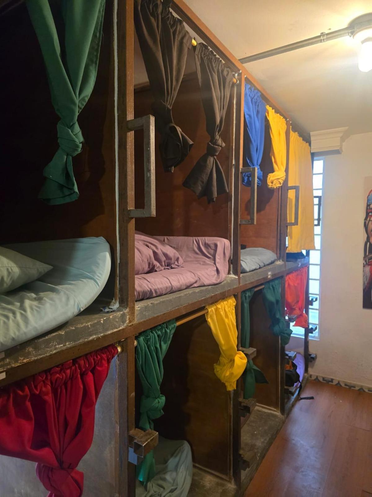 Portelli Hostal Zona G- Para Extranjeros Bogota Luaran gambar